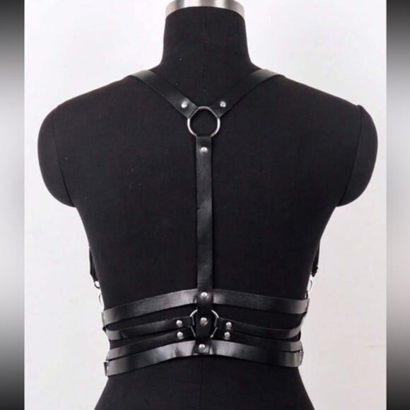 PU Leather Suspender Circle Buckle Harness Belt - Picture 6 of 10